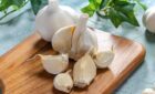 6 Benefits Of Having A Garlic Clove Every Night