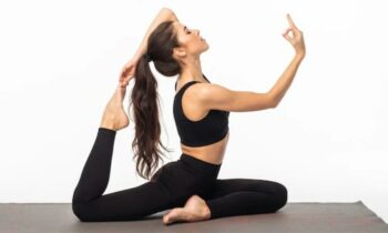 5 Easy Yoga Pose To Easily Boost Your Brain Power